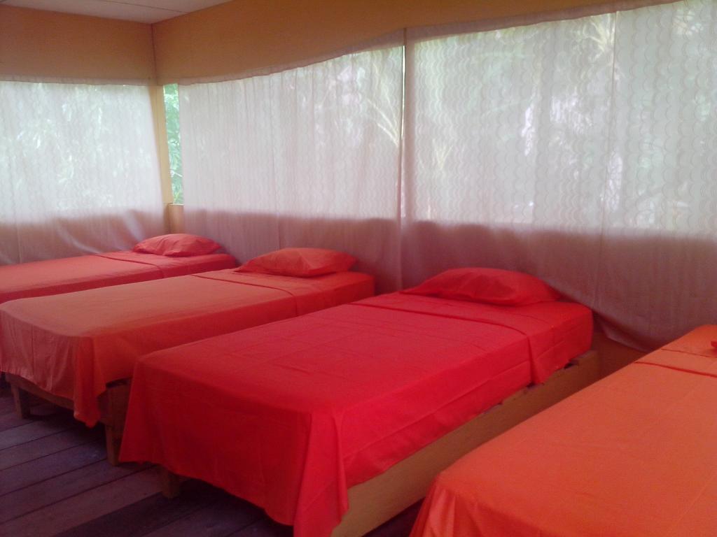 Amazon Queen Lodge Mazan Bilik gambar
