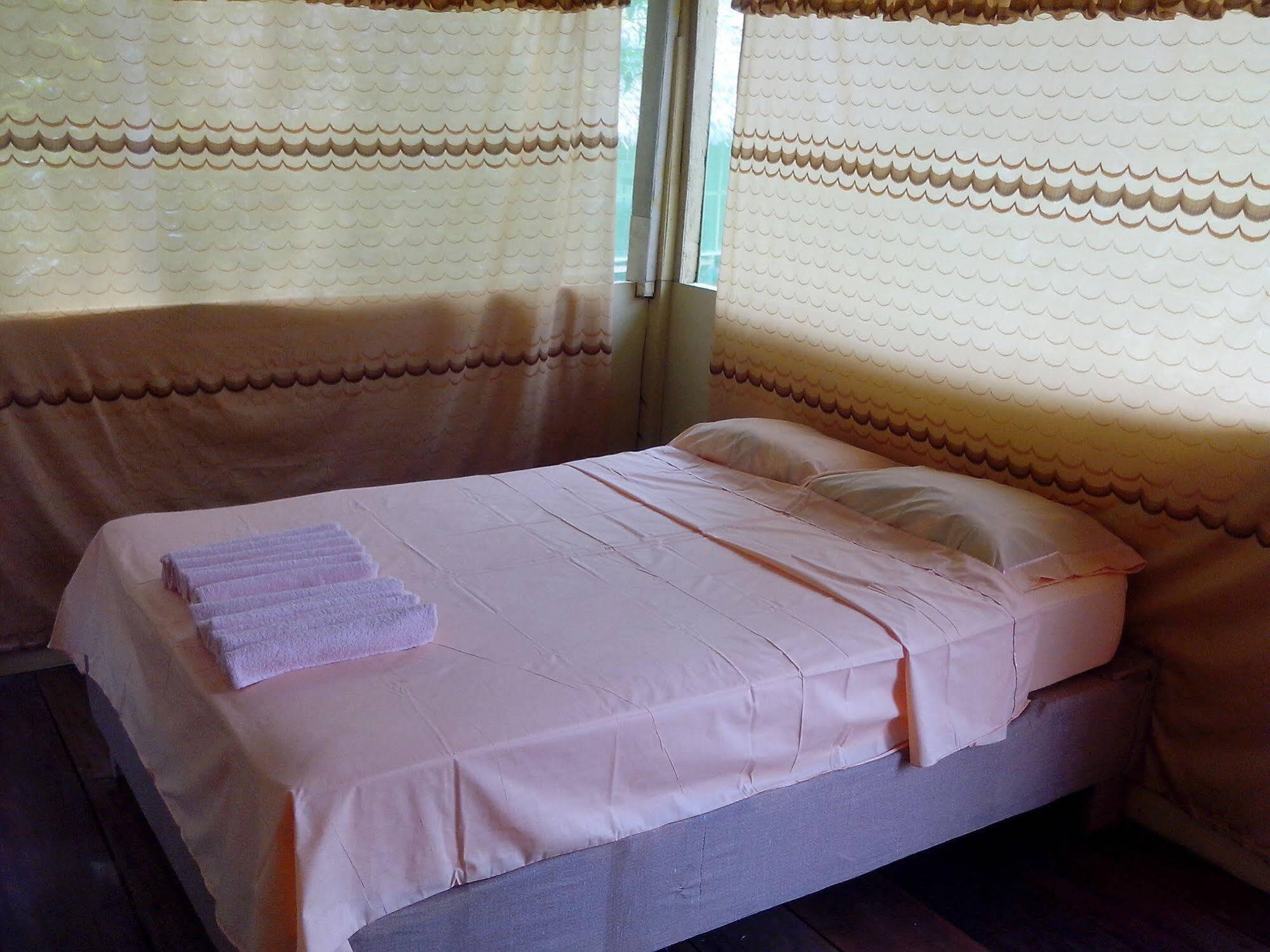 Amazon Queen Lodge Mazan Luaran gambar